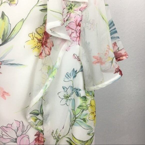 Code x Mode Cropped Floral Ruffle Surplice Top size Medium - Picture 7 of 13
